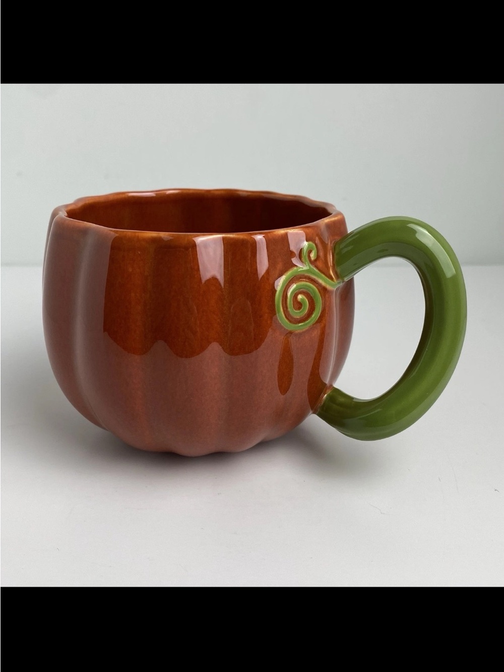 Starbucks Pumpkin Shaped Coffee Mug Twisted Vine Handle Autumn Fall 13 oz 2007